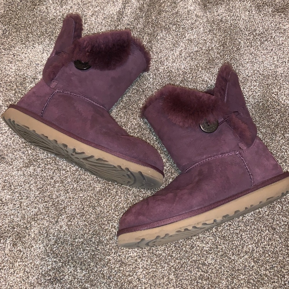 Ugg Bailey Button II Port